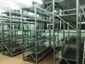 Стеллажи с полками на зацепах быстросборные