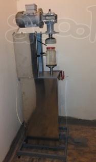 Продам укупорочный полуавтомат ПАЗ-Т600 (укупорка стеклянных банок по типу twist-off)