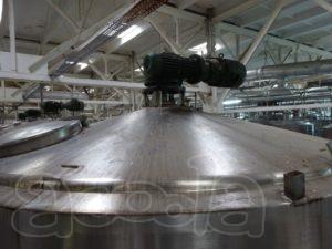 Ёмкости нержавеющие, объём -15 куб.м., вертикальные, рубашка, мешалка