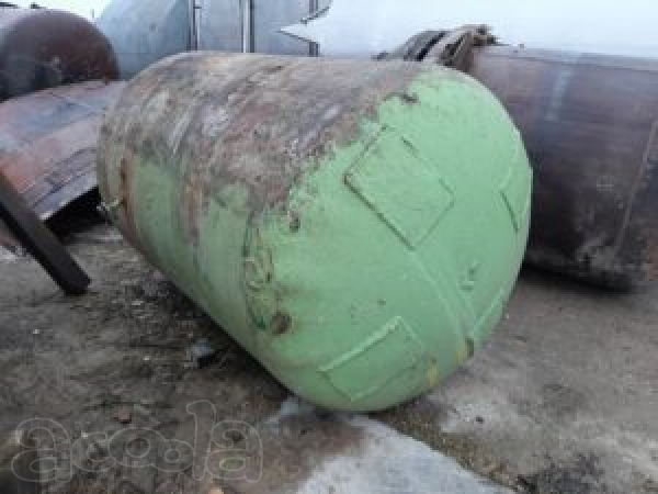 Ёмкость нержавеющая, объём - 2 куб.м., толстостенная