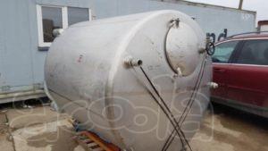 Ёмкость нержавеющая, объём - 3,5 куб.м., вертикальная