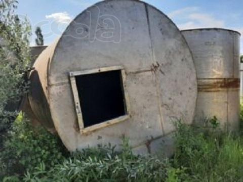 Ёмкости нержавеющие, объём -10 куб.м., вертикальные