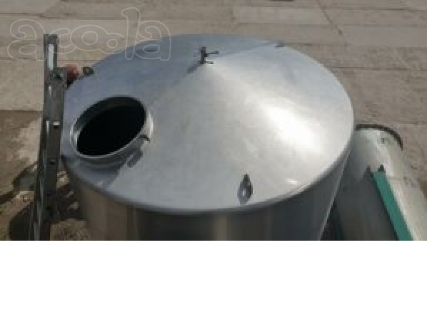 Ёмкости нержавеющие, объём - 6 куб.м., вертикальные