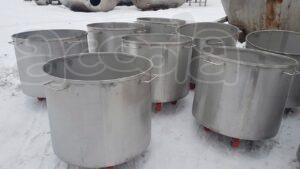 Ёмкость - дежа нержавеющая, новая, объём - 0,3 куб.м., на колесах